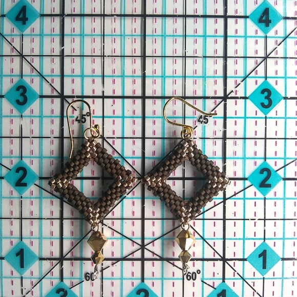 JRW Handmade Swarovski Beaded Earrings Bronze Gold - Picture 2 of 8